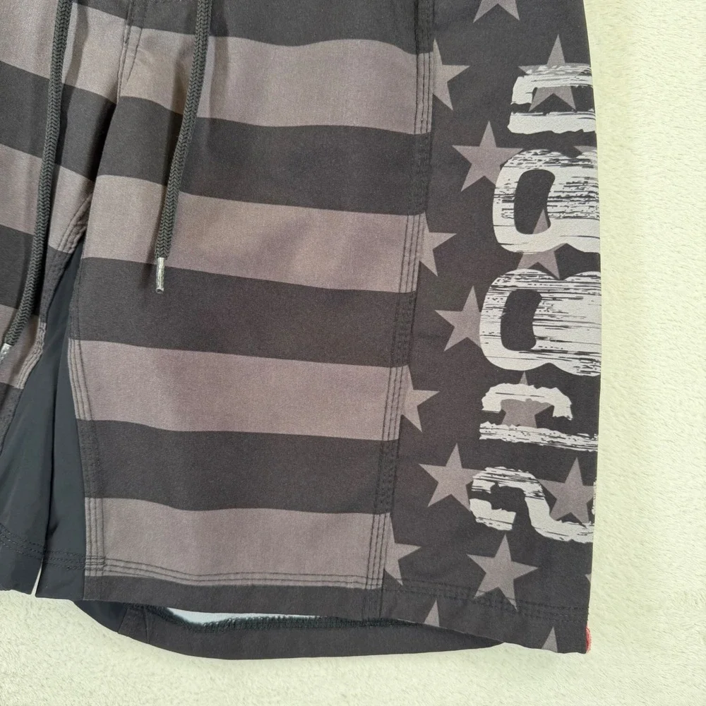 2POOD V4.0 American Flag Board Shorts Men's Medium Stretch Gym Crossfit USA